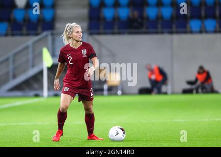 Luxembourg, Luxembourg. 21 septembre 2021. Rachel Daly (2 Angleterre) à l'occasion du match de qualification de la coupe du monde des femmes de la FIFA 2021 entre le Luxembourg et l'Angleterre au Stade de Luxembourg, Luxembourg. Crédit: SPP Sport presse photo. /Alamy Live News Banque D'Images