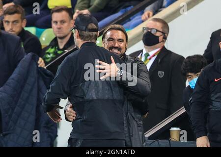 Daniel Farke, directeur de Norwich City, félicite Jürgen Klopp, directeur de Liverpool, après sa victoire de 0-3 Banque D'Images