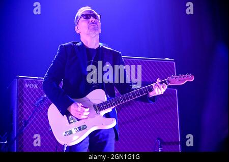 21 septembre 2021, Sheffield, South Yorkshire, U.K: Del Amitri Performing Greatest Hits and Fatal erreurs Tour , Hôtel de ville de Sheffield , 21.09.2021 (Credit image: © Robin Burns/ZUMA Press Wire) Banque D'Images