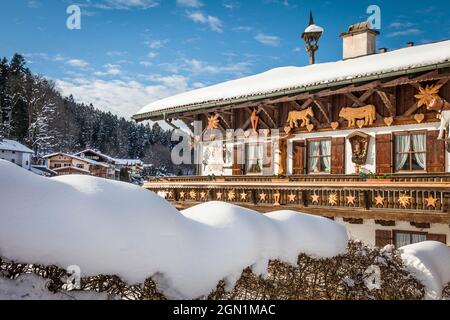 Maison de campagne près de Berchtesgaden, haute-Bavière, Bavière, Allemagne Banque D'Images