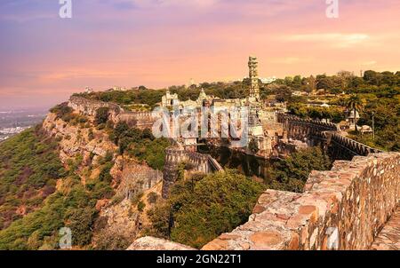 Fort De Chittorgarh Au Rajasthan. Le fort de Chittor est un site classé au patrimoine mondial de l'UNESCO et l'un des plus grands forts de l'Inde. Banque D'Images