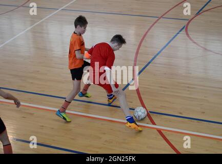 Kovrov, Russie. 5 mars 2017. Compétitions de Futsal dans le complexe sportif Molodozhnyy Banque D'Images