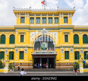 La poste centrale de Saigon est l'une des destinations touristiques les plus emblématiques de la ville - Ho Chi Minh ville, Vietnam Banque D'Images