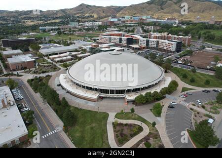 Vue générale du Centre Jon M. Huntsman sur le campus de l'Université de l'Utah, le samedi 18 septembre 2021, à Salt Lake City. L'arène est le ho Banque D'Images