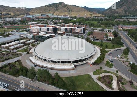 Vue générale du Centre Jon M. Huntsman sur le campus de l'Université de l'Utah, le samedi 18 septembre 2021, à Salt Lake City. L'arène est le ho Banque D'Images