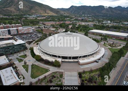 Vue générale du Centre Jon M. Huntsman sur le campus de l'Université de l'Utah, le samedi 18 septembre 2021, à Salt Lake City. L'arène est le ho Banque D'Images