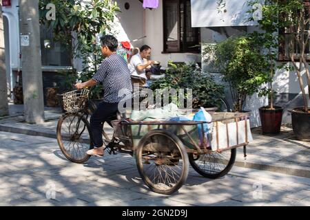 Tyicycle dans le district de Gusu, district de Suzhou, Jiangsu. Banque D'Images