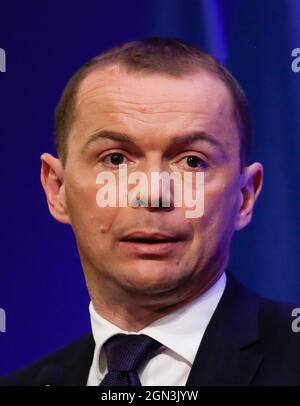 Olivier Dussopt portrait Ministre des comptes public lors de la présentation du projet de loi de finances du PLF 2022 (projet de loi de finances) au Ministère de l'économie et des finances à Bercy, Paris, France, le 22 septembre 2021. Photo de Jean-Bernard Vernier/JBV News/ABACAPRESS.COM Banque D'Images