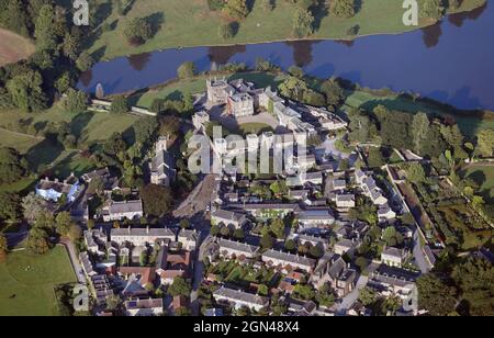Vue aérienne du village de Ripley près de Harrogate, North Yorkshire Banque D'Images