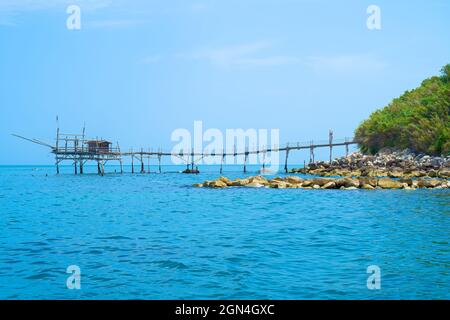 Trabocco Turchino à San Vito Chietino, Abruzzo - maison de pêche traditionnelle Banque D'Images