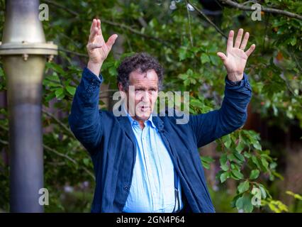 Monty Don, horticulteur et écrivain britannique, au RHS Chelsea Flower Show.Il a présenté jardiniers World sur la BBC depuis 2003. Banque D'Images