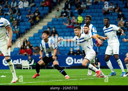 Cornellà, Espagne, le 22 septembre 2021. ESPAGNE, FOOTBALL, LA LIGA SANTANDER, RCDE VS DEPORTIVO ALAVÉS. Joueur du RCD Espanyol (07) Wu Lei pendant le match de la Liga Santander entre le RCD Espanyol et le Deportivo Alavés au stade RCDE, Cornellà, Espagne, le 22 septembre 2021. © Joan Gosa 2021. Crédit : Joan Gosa Badia/Alay Live News Banque D'Images