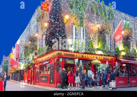 Le pub Temple Bar au crépuscule, Temple Bar, Dublin, République d'Irlande Banque D'Images