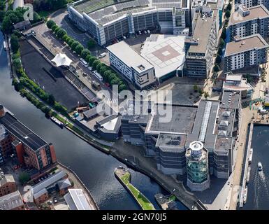 Royal Armouries et Clarance Dock depuis les airs, centre-ville de Leeds, West Yorkshire, nord de l'Angleterre, Royaume-Uni Banque D'Images