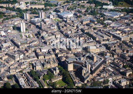 Photographie aérienne du centre-ville de Halifax, West Yorkshire, nord de l'Angleterre, Royaume-Uni Banque D'Images