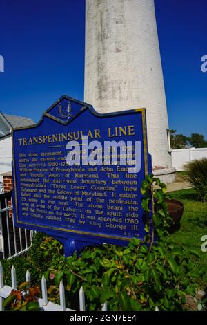 Fenwick Island, DE, États-Unis – le 19 septembre 2021 : le marqueur historique du phare de Fenwick Island, dans le Delaware, à la frontière du Maryland et du Delaware Banque D'Images