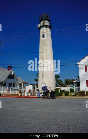 Fenwick Island, DE, États-Unis – 19 septembre 2021 : le phare de Fenwick Island est situé dans le Delaware, à la frontière du Maryland et du Delaware, le long des COA de l'Atlantique Banque D'Images