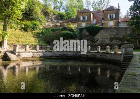 La source du fleuve Béze, Béze Côte-d'Or, Bourgogne, Bourgogne-Franche-Comté, France. Banque D'Images