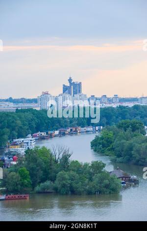 Porte de la ville de l'Ouest, Tour Genex, Belgrade, Serbie Banque D'Images