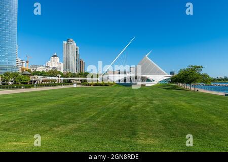 Le musée d'art de Milwaukee et le lac Michigan Banque D'Images