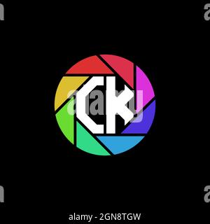 CK Monogram logo lettre Geometric Polygonal lentille arc-en-ciel forme de cercle Illustration de Vecteur