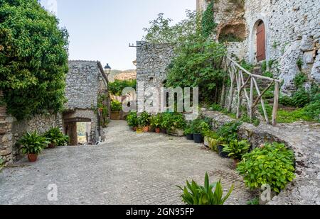 Vue panoramique à Ciciliano, belle petite ville dans la province de Rome, Lazio, Italie. Banque D'Images