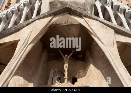 Photo en téléobjectif d'une façade de l'église du Temple de la famille Sacrée (sagrada Familia) Banque D'Images