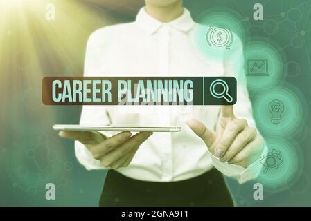 Texte montrant le plan de carrière inspiration. Mot écrit sur Une liste d'objectifs et les actions que vous pouvez prendre pour les atteindre Lady en uniforme téléphone de tenue Banque D'Images