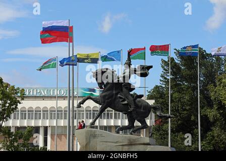 Statue équestre d'Alexandre Suvorov le jour de l'indépendance à Tiraspol Banque D'Images