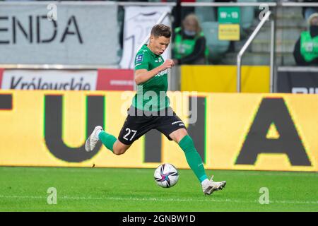 Varsovie, Pologne. 19 septembre 2021. Michal Mak de Gornik en action pendant le match polonais PKO Ekstraklasa League entre Legia Warszawa et Wisla Plock au Maréchal Jozef Pilsudski Legia Warsaw Municipal Stadium.final score; Legia Warszawa 3:1 Gornik Leczna. (Photo de Mikolaj Barbanell/SOPA Images/Sipa USA) crédit: SIPA USA/Alay Live News Banque D'Images