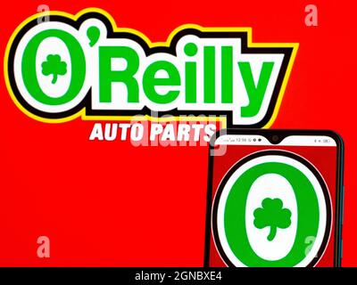 24 septembre 2021, Ukraine : dans cette illustration, le logo de Oâ€™Reilly Automotive, Inc. Est affiché sur un smartphone et en arrière-plan. (Credit image: © Igor Golovniov/SOPA Images via ZUMA Press Wire) Banque D'Images