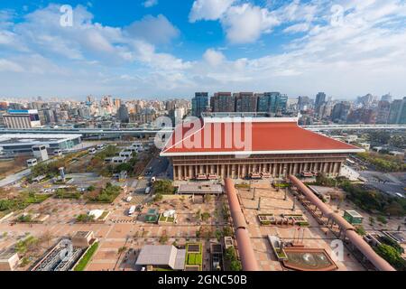 Taipei, vue sur le centre-ville de Taïwan au-dessus de la gare de Taipe. Banque D'Images