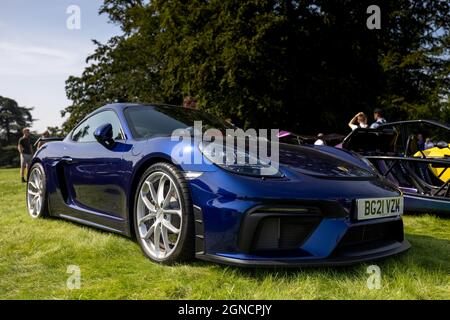 Porsche 718 Cayman GT4 «BG21 VZM» au salon privé Motor show qui s'est tenu au Palais de Blenheim le 5 septembre 2021 Banque D'Images