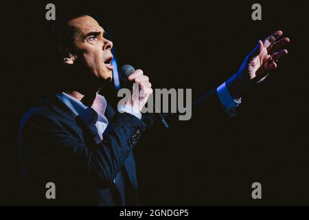 Gateshead, Royaume-Uni. 24 septembre 2021. - Nick Cave et Warren Ellis se produire à Sage Gateshead. Crédit photo: Thomas Jackson / Alamy Live News Banque D'Images