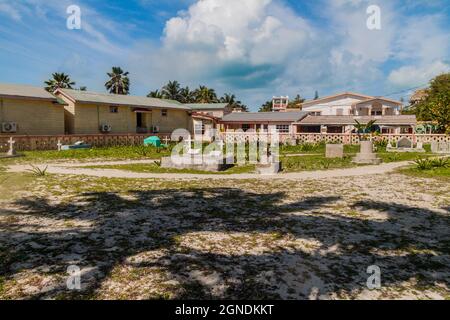 Petit cimetière dans le village de Caye Caulker, Belize Banque D'Images