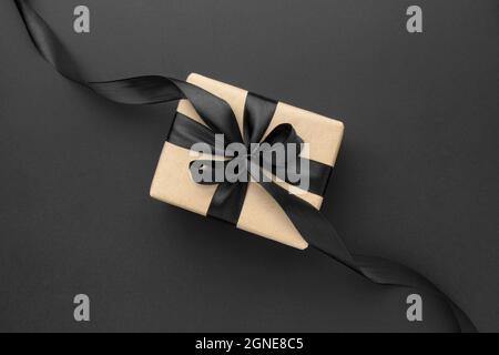 assortiment de vente flat lay black friday avec cadeaux. Haute qualité et résolution magnifique concept de photo Banque D'Images