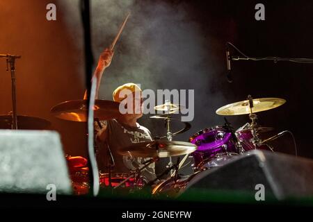 24 septembre 2021: Chad Smith se produit avec Eddie Vedder à OhanaFest Day1 Doheny State Beach le 24 septembre 2021 à Dana point, Californie (Credit image: © Marissa carter/ZUMA Press Wire) Banque D'Images