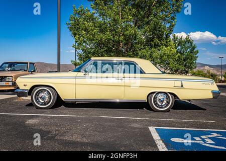 Carson City, NV - le 3 août 2021 : coupé à toit rigide Impala 1962 de Chevrolet à un salon automobile local. Banque D'Images