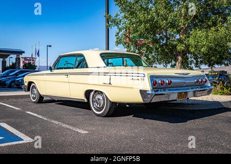 Carson City, NV - le 3 août 2021 : coupé à toit rigide Impala 1962 de Chevrolet à un salon automobile local. Banque D'Images