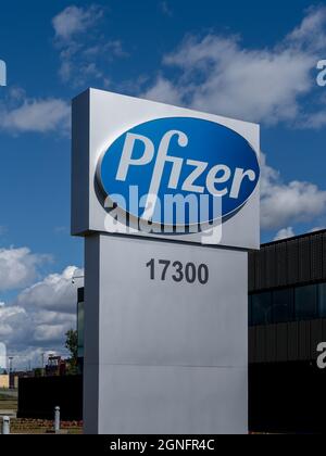 Kirkland, Québec, Canada - 3 septembre 2021 : siège social de Pfizer Canada à Kirkland, Québec, Canada. Banque D'Images