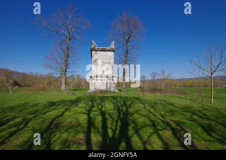 Sepino - Molise - Italie - site archéologique d'Altilia : mausolée de Publius Numisius Ligus Banque D'Images