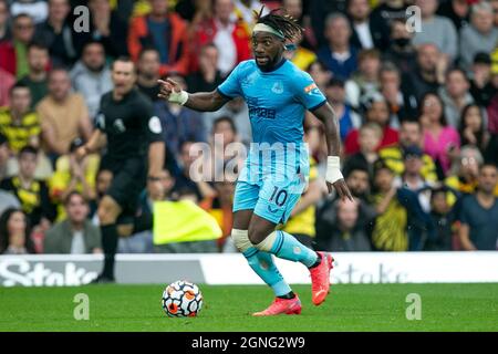 WATFORD, ROYAUME-UNI. 25 SEPT Allan Saint-Maximin de Newcastle contrôle le ballon lors du match de la Premier League entre Watford et Newcastle United à Vicarage Road, Watford le samedi 25 septembre 2021. (Credit: Federico Maranesi | MI News) Credit: MI News & Sport /Alay Live News Banque D'Images