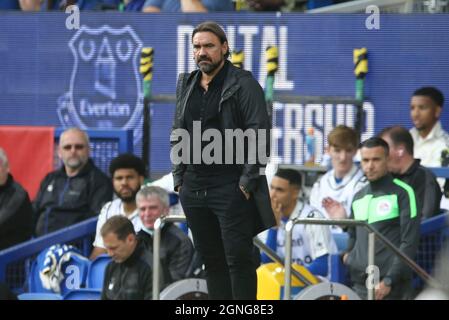 Everton, Royaume-Uni. 25 septembre 2021. Daniel Farke, directeur municipal de Norwich, regarde. Premier League Match, Everton v Norwich City à Goodison Park à Liverpool le samedi 25 septembre 2021. Cette image ne peut être utilisée qu'à des fins éditoriales. Utilisation éditoriale uniquement, licence requise pour une utilisation commerciale. Aucune utilisation dans les Paris, les jeux ou les publications d'un seul club/ligue/joueur. photo par Chris Stading/Andrew Orchard sports Photography/Alamy Live News crédit: Andrew Orchard sports Photography/Alamy Live News Banque D'Images