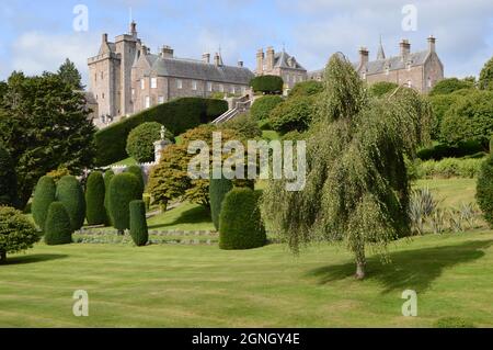 Les jardins formels du château de Drummond près de Crieff. Perthshire, Écosse, le 31 août 2021 Banque D'Images