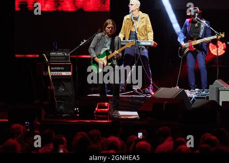 Alpharetta, Etats-Unis. 24 septembre 2021. Hall and Oates se présente à Ameris Bank Amphitatre le 24 septembre 2021 à Alpharetta, en Géorgie. Crédit: Sanjeev Singhal/l'accès photo crédit: L'accès photo/Alamy Live News Banque D'Images