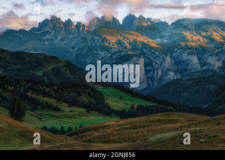 Passo della Sella, Haut-Adige, Dolomites, Tyrol du Sud, Italie Banque D'Images