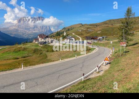 Passo Gardena, Haut-Adige, Dolomites, Tyrol du Sud, Italie Banque D'Images