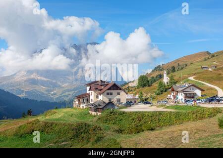 Passo Gardena, Haut-Adige, Dolomites, Tyrol du Sud, Italie Banque D'Images