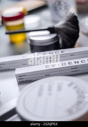 Divers tests de laboratoire matériel médico-légale, conceptual image Banque D'Images