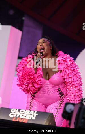 New York, NY - 25 septembre 2021 : Lizzo se produit sur scène lors du concert Global Citizen Live sur Great Lawn dans Central Park Banque D'Images